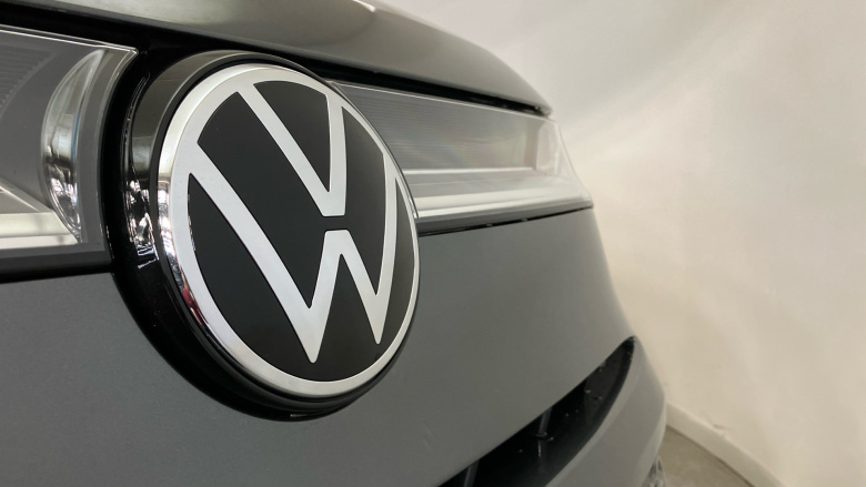 Volkswagen Multivan 2.0 TDI Style 5dr LWB DSG Diesel Estate